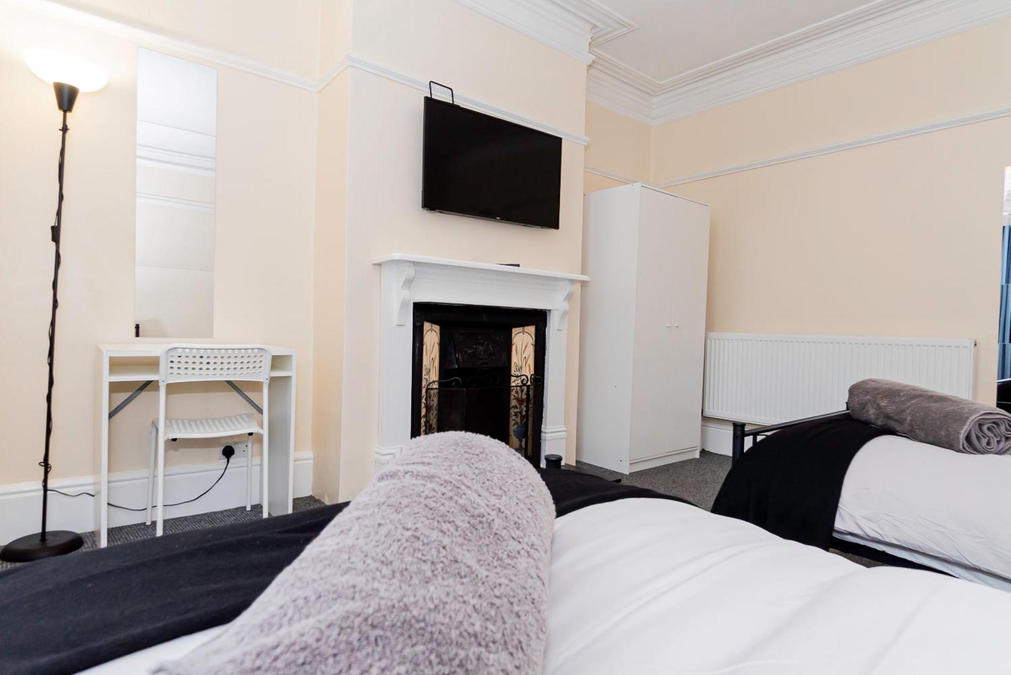 Shirley House 5, Guest House, Self Catering, Self Check In With Smart Locks, Use Of Fully Equipped Kitchen, Close To City Centre, Ideal For Longer Stays And Fawley Contractors Southampton Exterior foto
